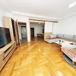 Apartment The Place Free Parking Skopje