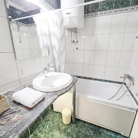 Apartment The Place Free Parking Skopje